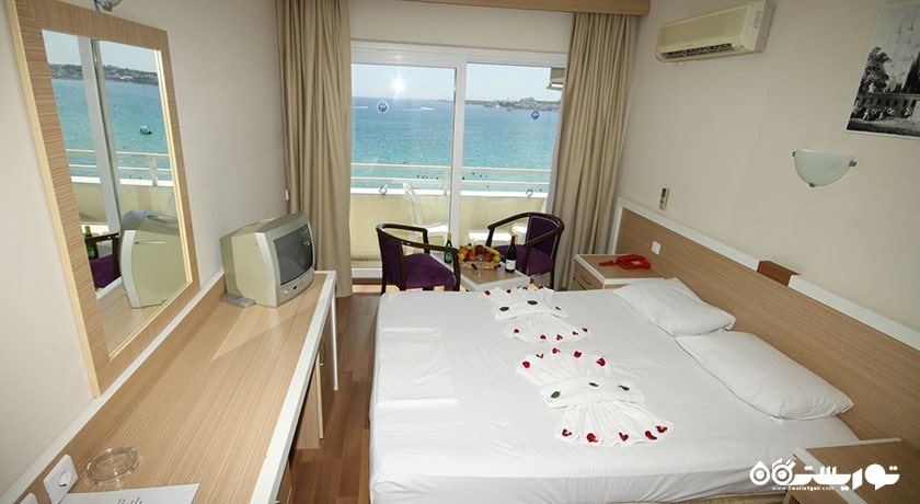 تخت بزرگ اتاق استاندارد دبل